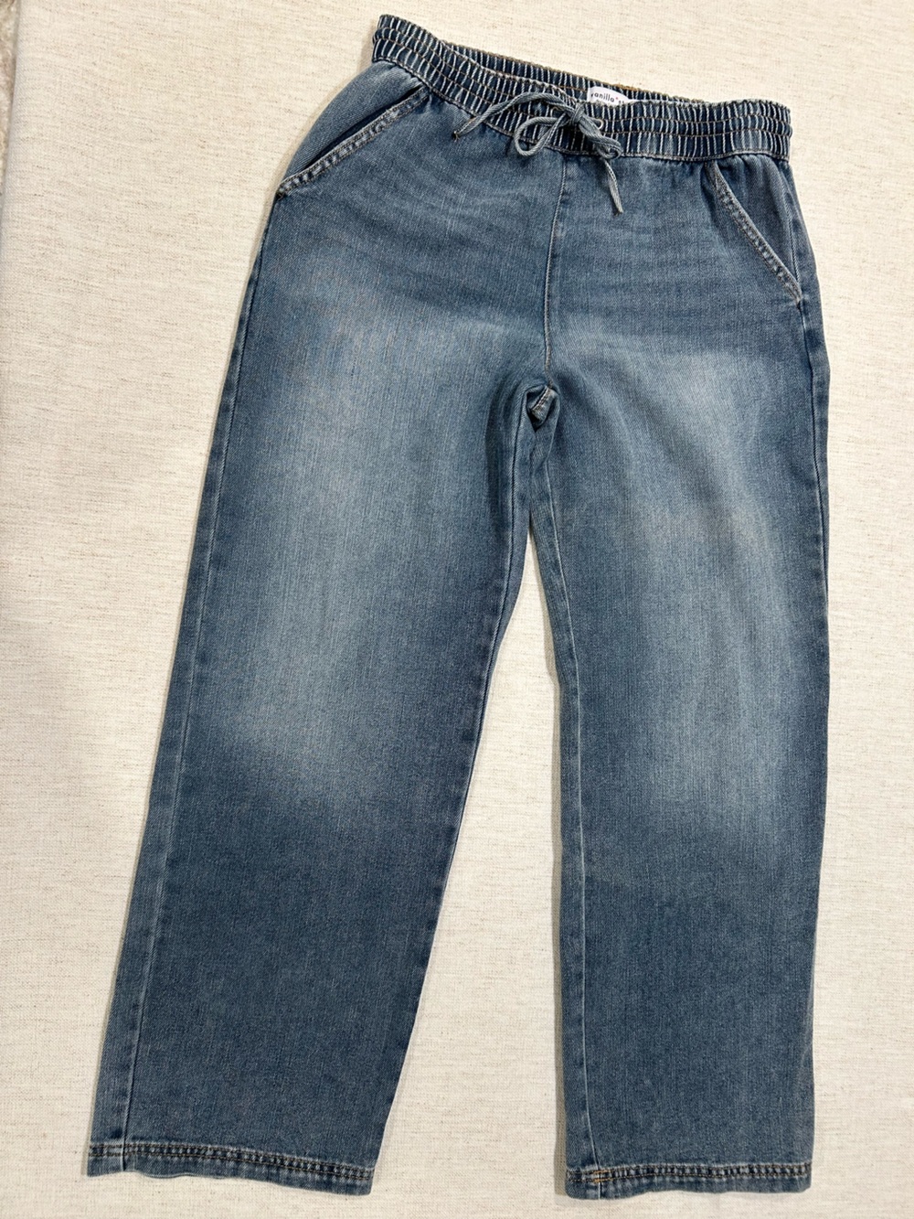 Vanilla Star Jeans, Junior Medium 
Elastic Waist